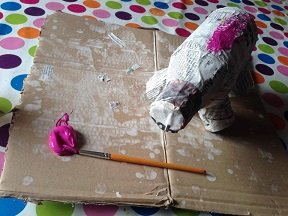 Fabrique ton cochon en papier mâché : tuto complet pour débutant cochon en papier mache 6
