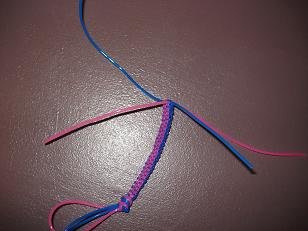 faire un scoubidou 12