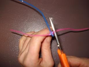 faire un scoubidou 13