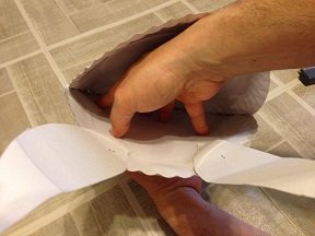 Sac à bonbons lapin de Pâques : Bricolage facile avec assiette en carton sac bonbon avec assiette carton paques 16