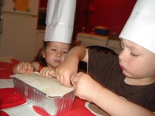 La charlotte aux fraises: La recette en images et vidéo recette charlotte aux fraises 12