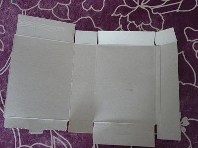 Fabriquer un château hanté en carton pour Halloween