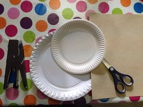 Fabrique ton bonhomme de neige avec assiette en carton Fabrique ton bonhomme de neige avec assiette en carton