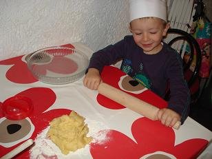 Recette de Noël : Les petits sablés aux Smarties recette gateau sable smarties 8