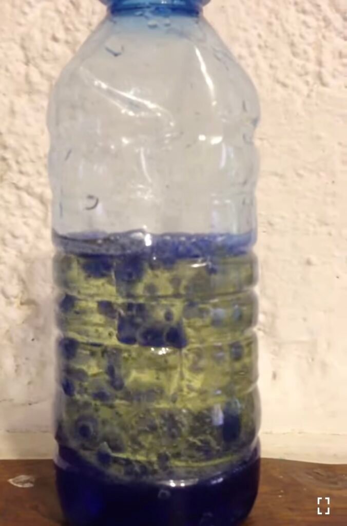 experience scientifique lampe a lave 4