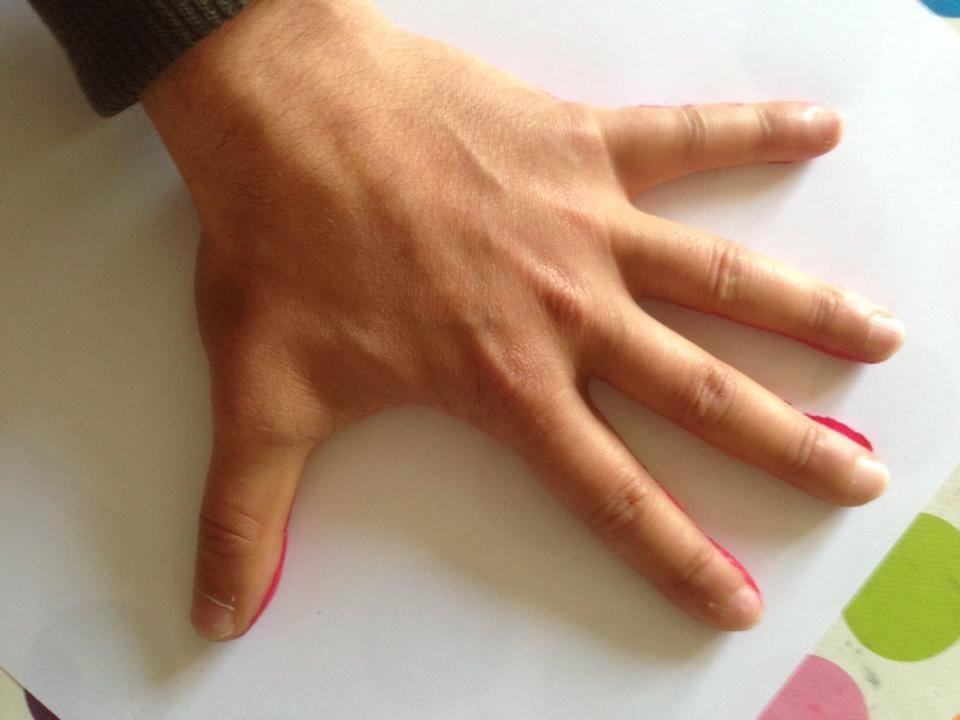 fleur avec empreinte de main 4