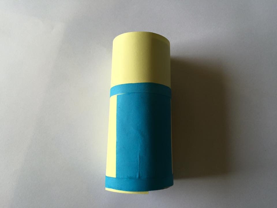 Fabrique tes personnages Minions avec des rouleaux en cartons personnage mignion avec rouleau carton 4