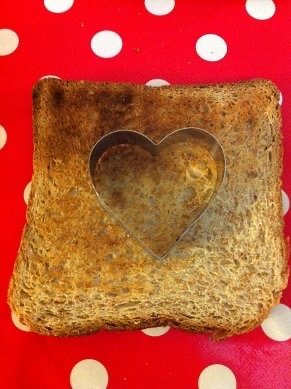 tartine grillee coeur nutella 2