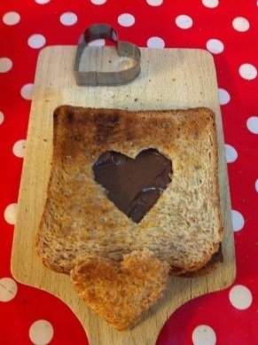 tartine grillee coeur nutella 5