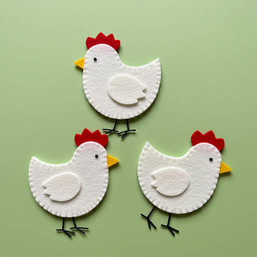 poules de paques realisees avec feutrine 5