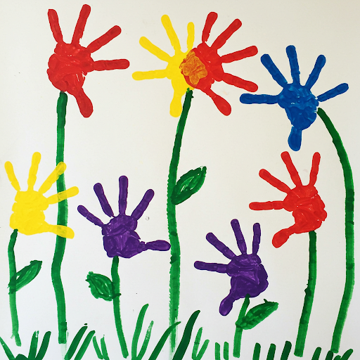 Bricolage Fête des mères : Crée un bouquet de fleurs avec tes empreintes de mains ! fete meres carte fleurs empreintes mains peinture 7