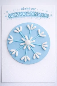 Bricolage hiver facile : fabriquer un flocon de neige avec des cotons-tiges flocon-neige-avec-coton-tige-coton_1_11zon